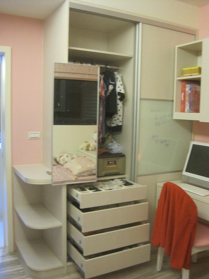 室內裝潢圖片，兒童房 時尚俐落的精品住宅