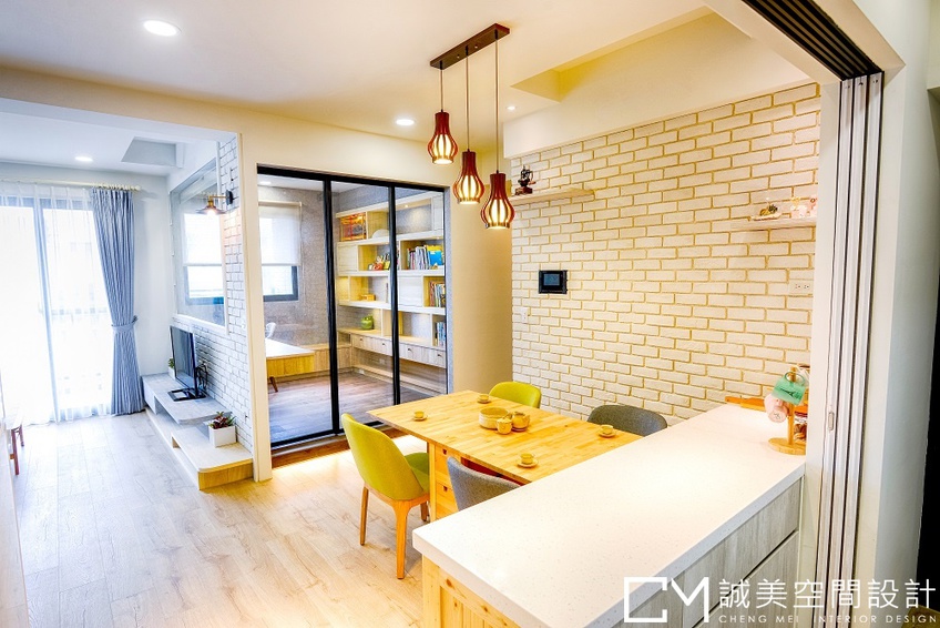 室內裝潢圖片，吧檯 北歐風格一家四口溫馨住宅