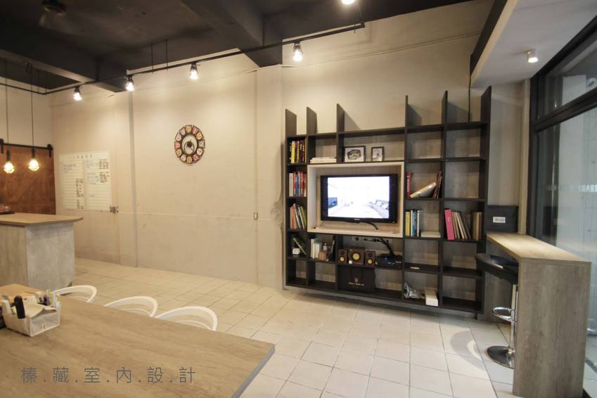 室內裝潢圖片， 工業風辦公室
