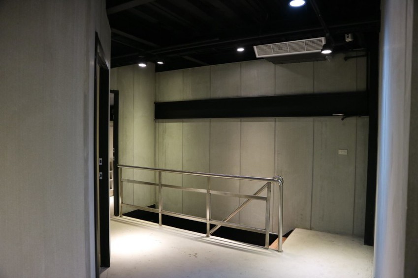 室內裝潢圖片， 簡練工業風辦公空間